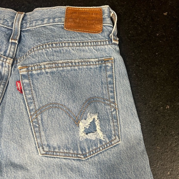 Levi's Premium Wedgie Distressed Jeans Blue Denim Medium Wash Button Fly Size 27 - Picture 5 of 7